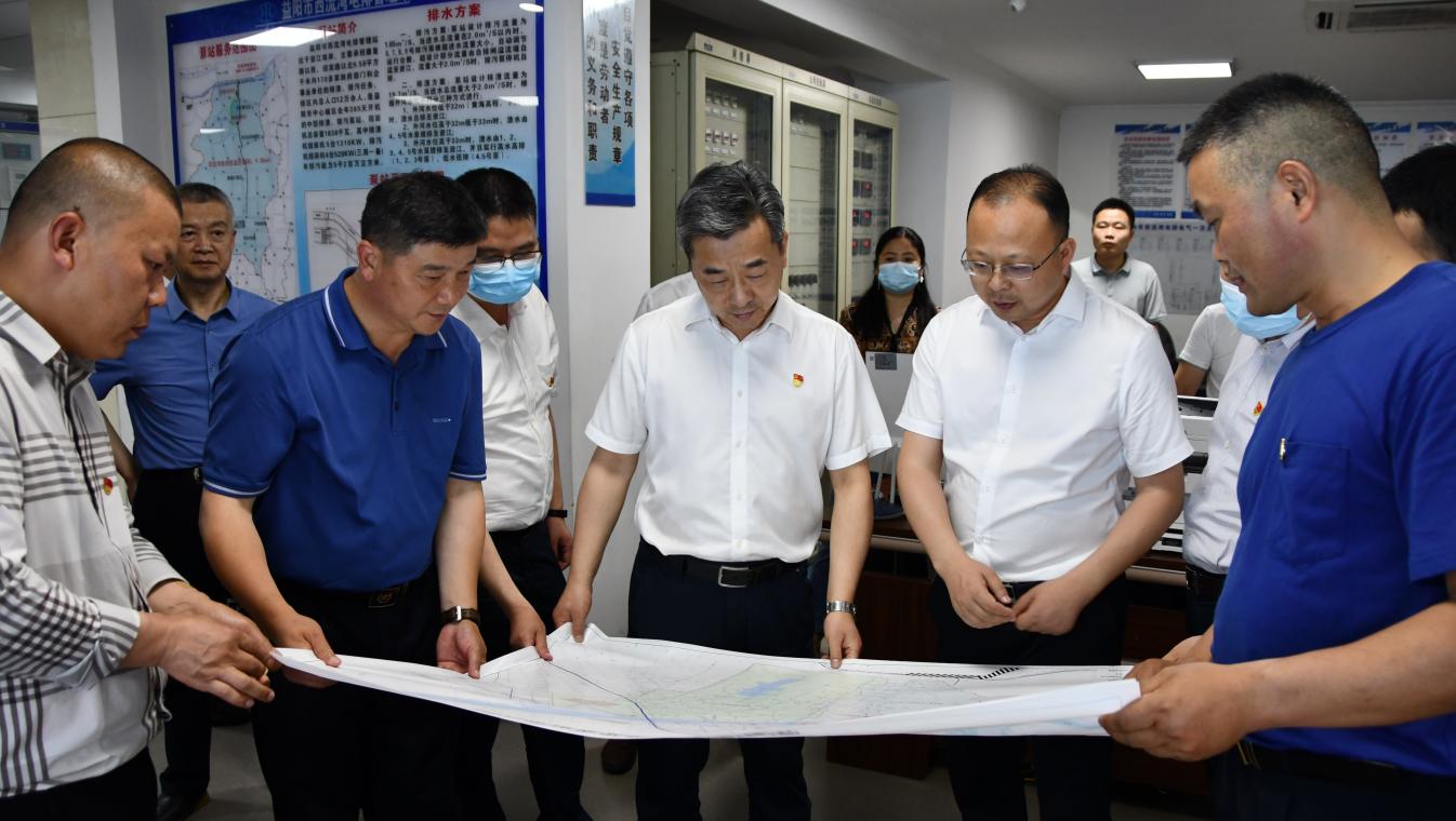 雨面三刀什么生肖动物的警惕虚假宣传-全面释义、解释与落实、构建解答解释落实